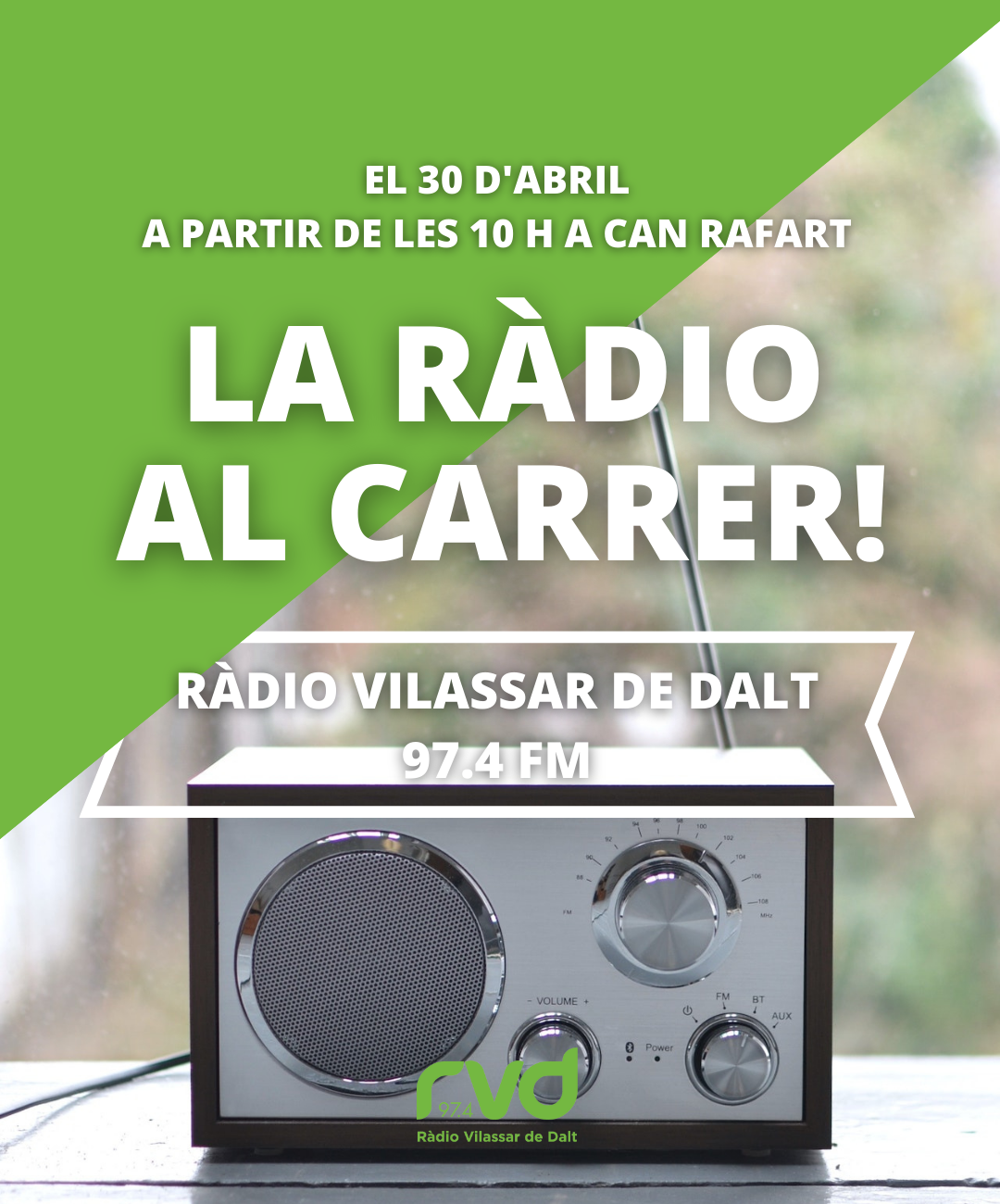Sants Màrtirs 23: La ràdio surt al carrer