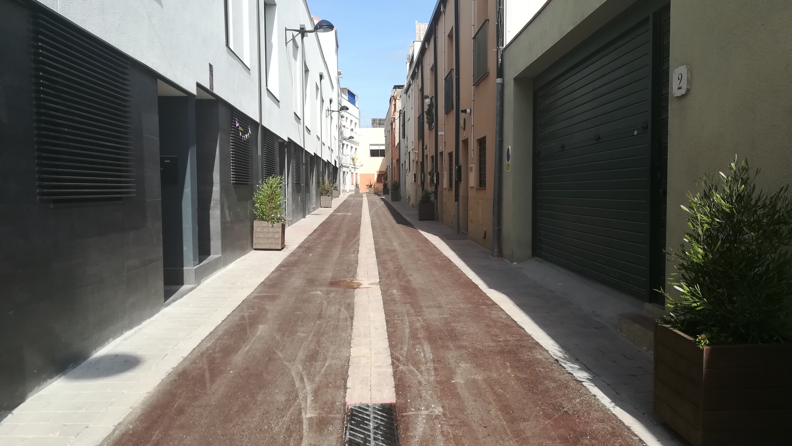Finalitzen les obres de pavimentació del carrer Clapés