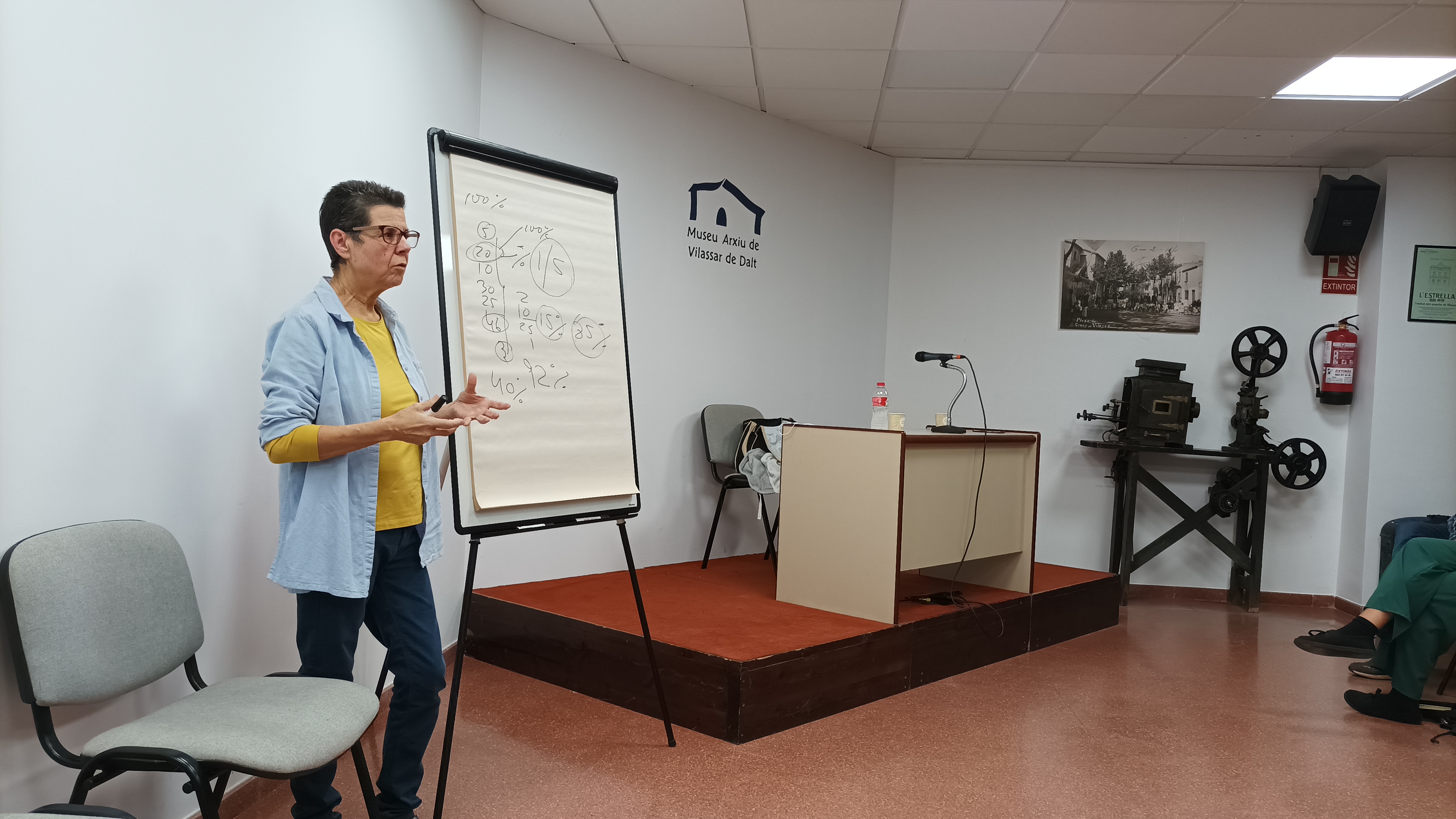 El Consell Eduactiu engega amb una xerrada de Vicki Bernadet
