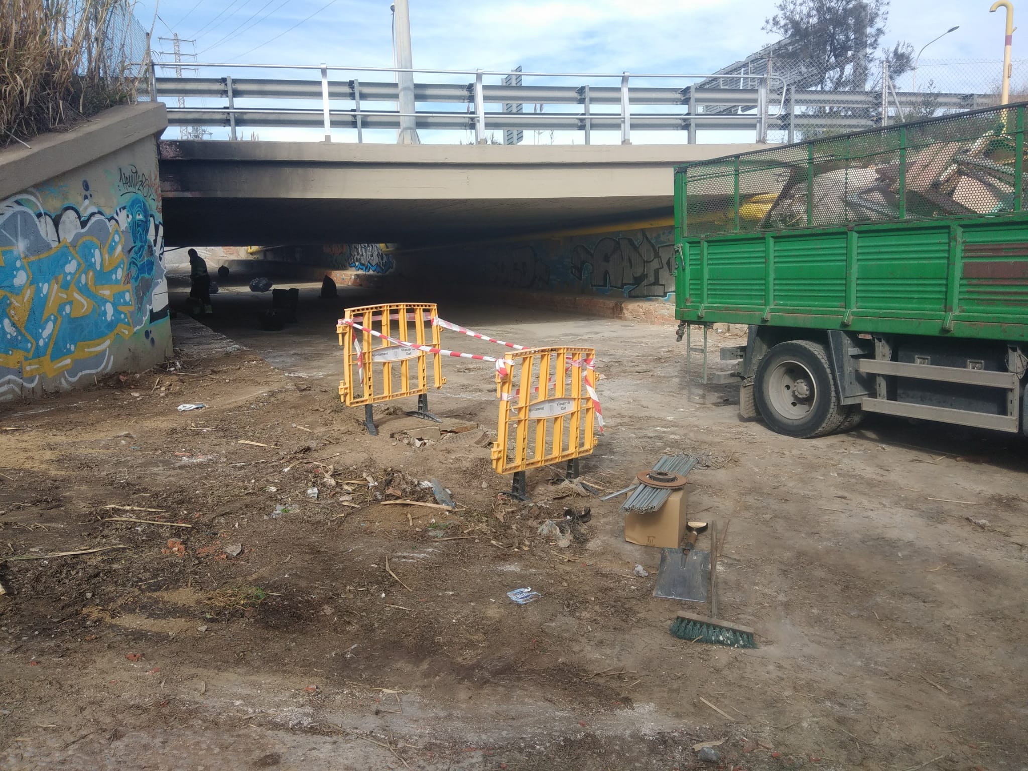 Oberts tres expedients sancionadors per abocaments al municipi