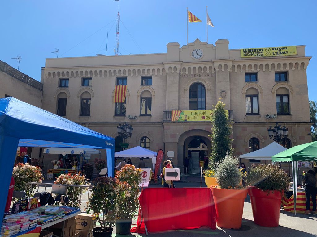 Bases per participar a la fira de Sant Jordi 2023