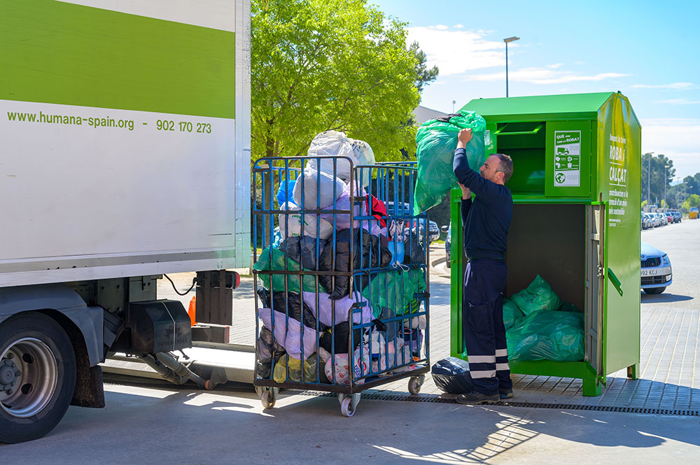 Els contenidors d'Humana recuperen més de 27 tones de tèxtil a Vilassar el 2021 