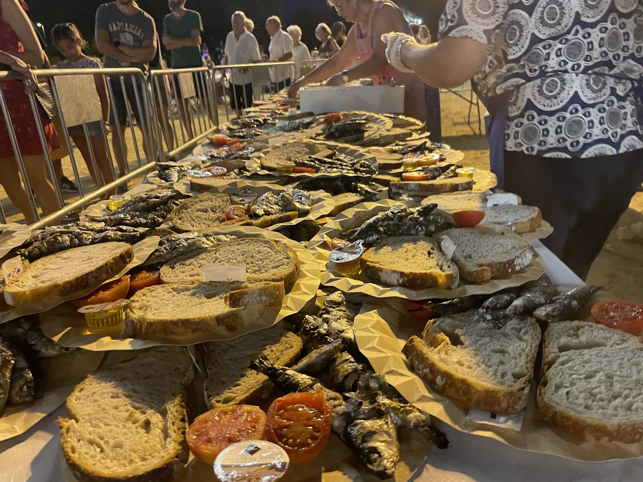 Sants Genís 23. Sardinada popular