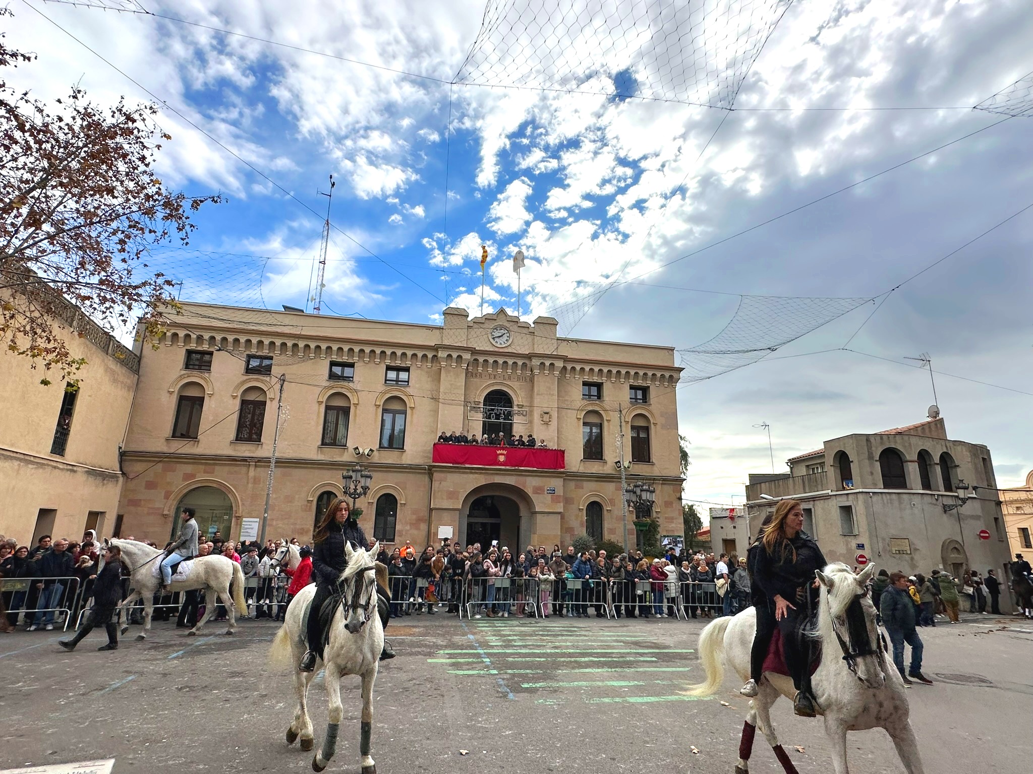 Festa, cultura i tradició es retroben, un cop més, a la celebració de Sant Antoni Abat